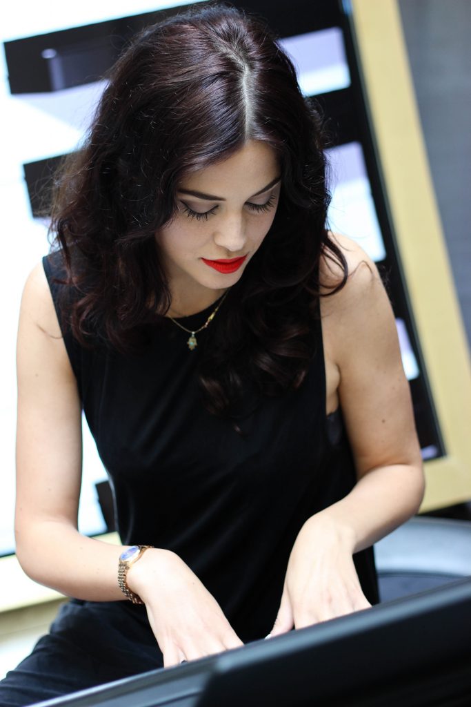 gold-necklace (1 of 1)